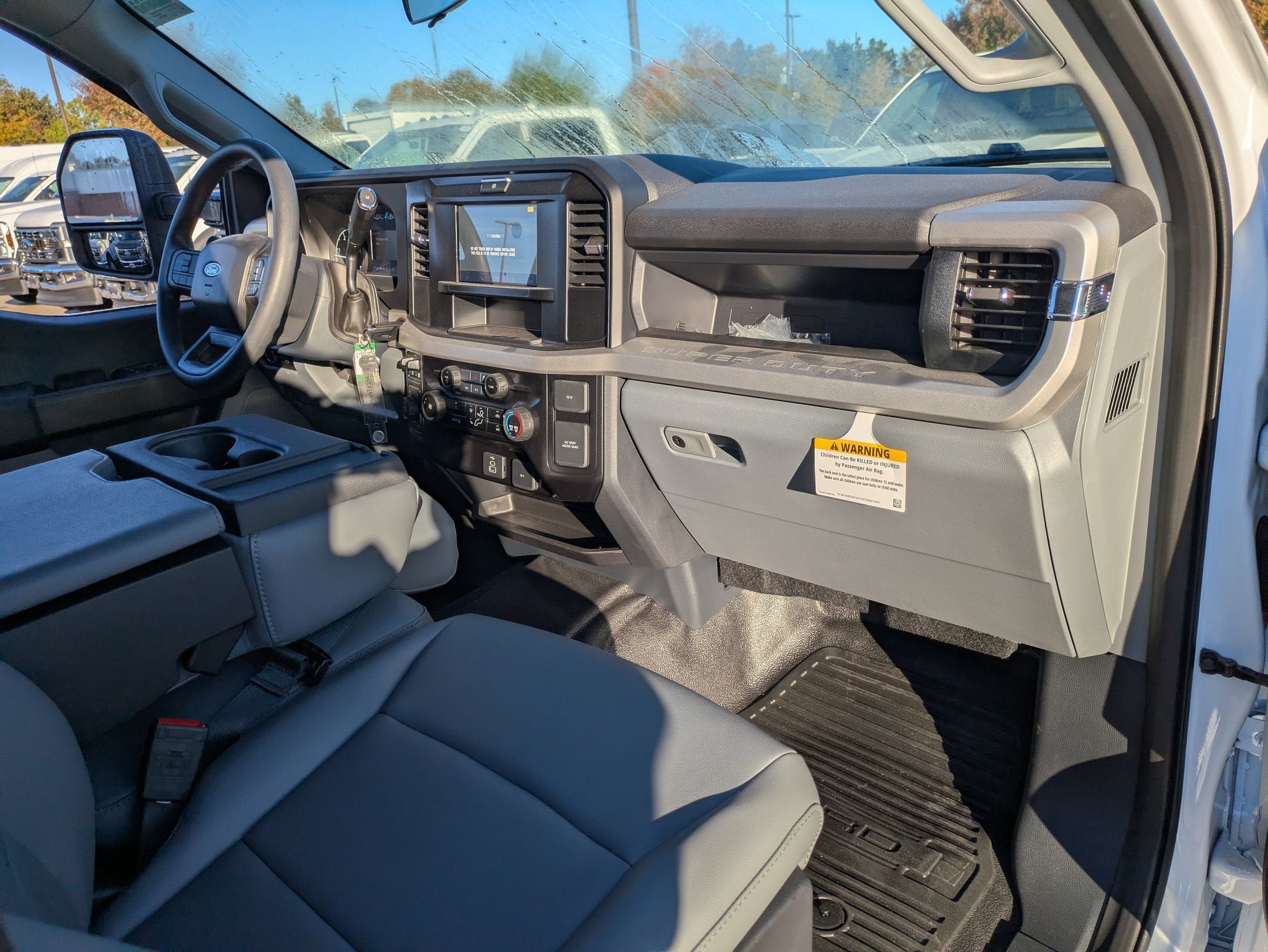 2027 Ford Super Duty F-550 DRW XL