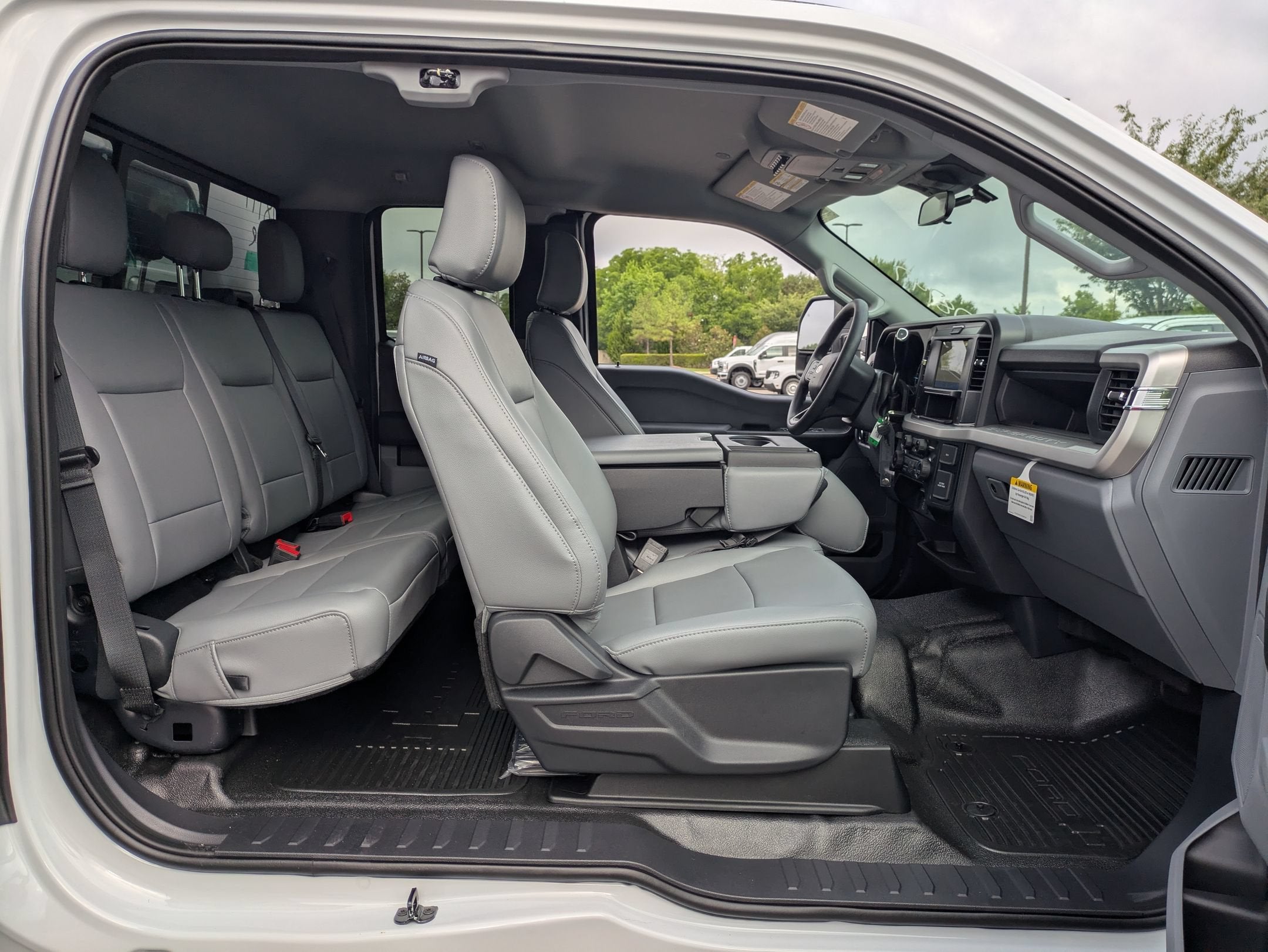 2026 Ford Super Duty F-550 DRW XL