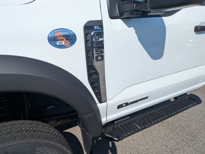 2026 Ford Super Duty F-550 DRW XL