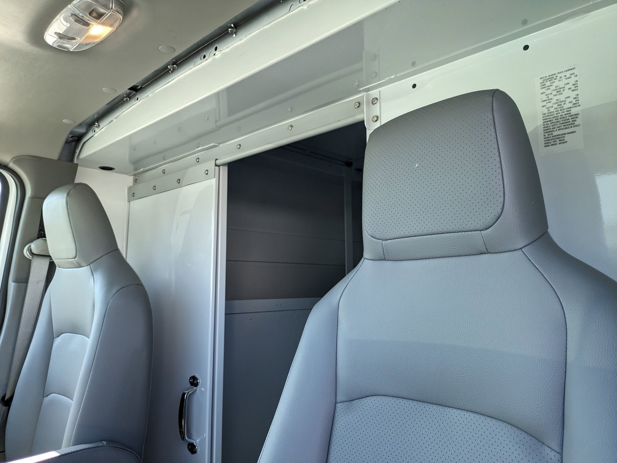 2026 Ford E-Series Cutaway E-350 SRW 138" WB