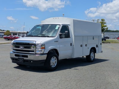 2026 Ford E-Series Cutaway Base