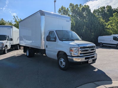 2027 Ford E-Series Cutaway Base