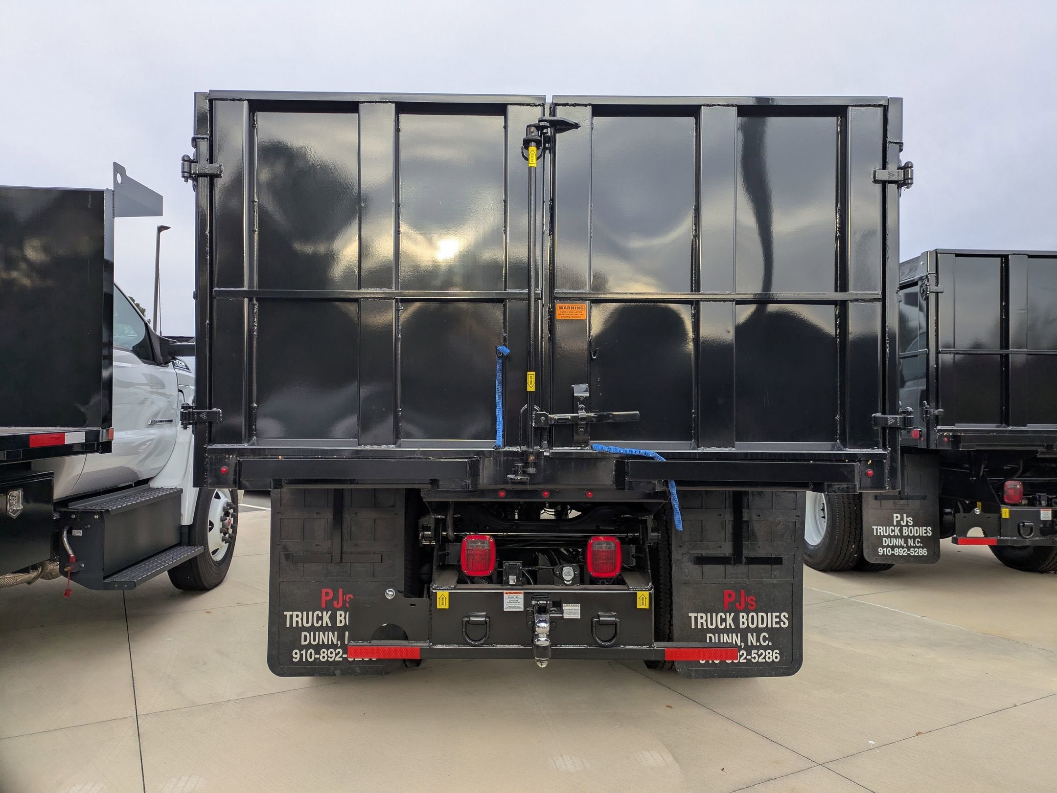 2026 Ford F-750SD Base