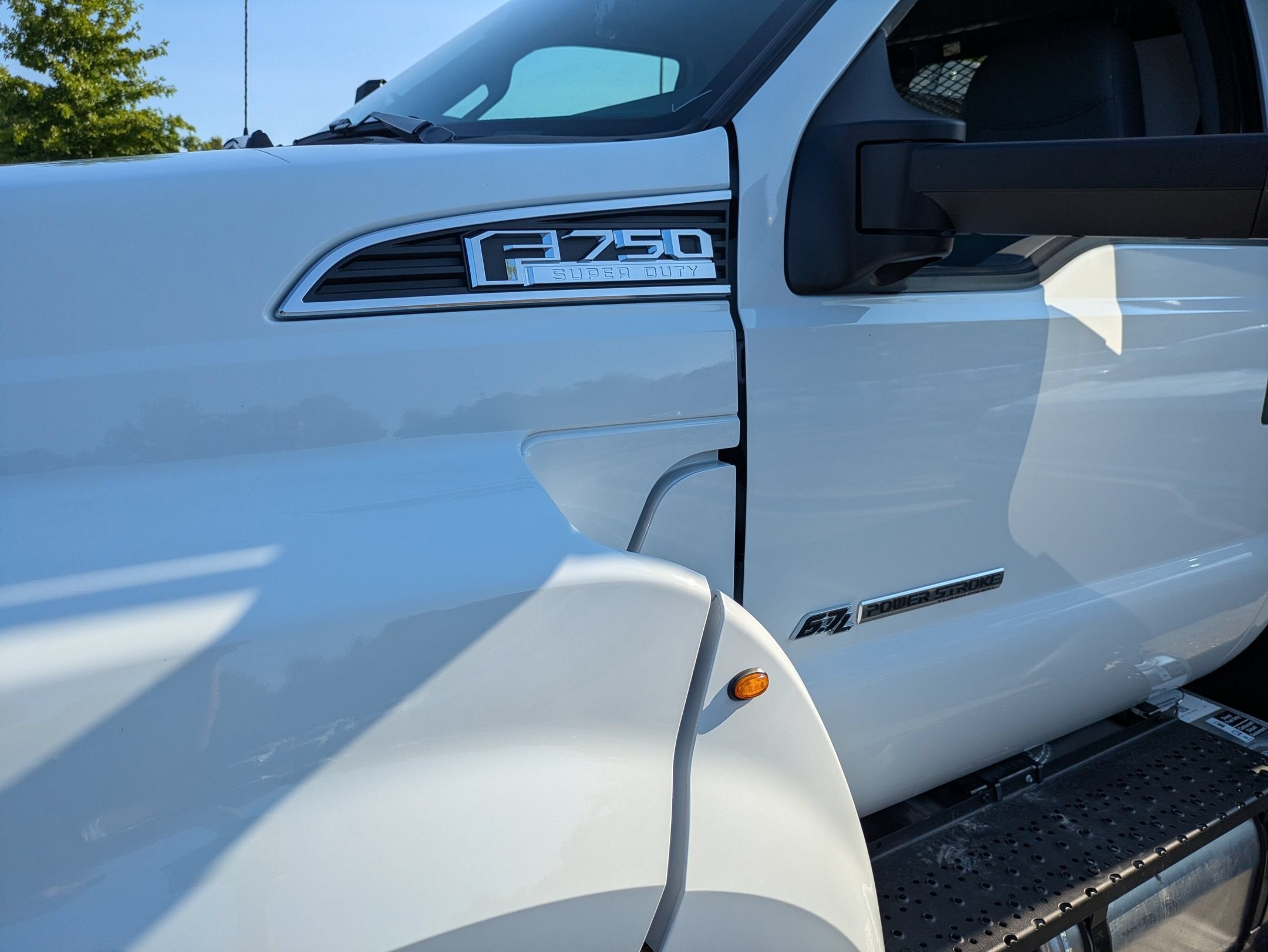 2027 Ford F-750SD Base