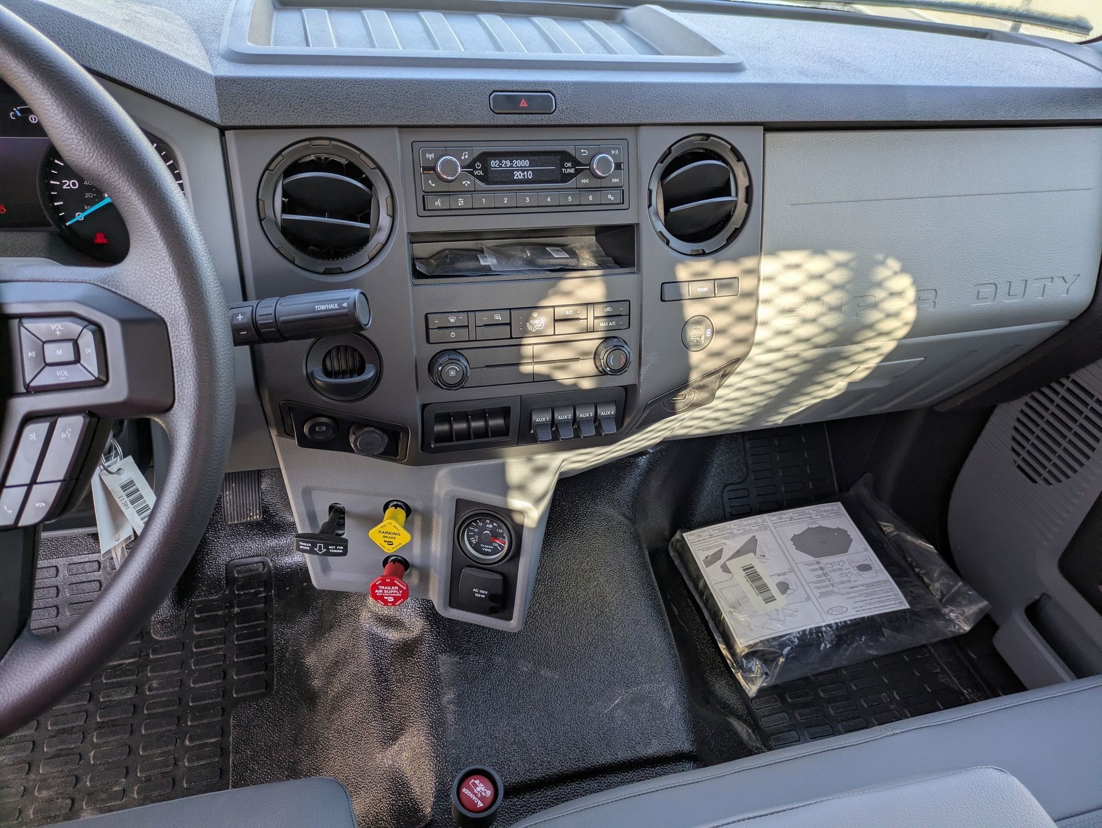 2027 Ford F-750SD Base