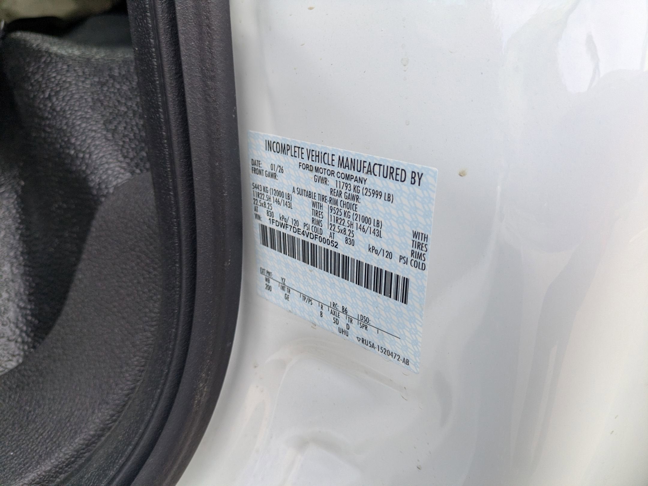 2027 Ford F-750SD Base