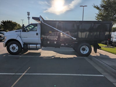 2027 Ford F-750SD Base