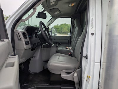 2027 Ford E-Series Cutaway Base