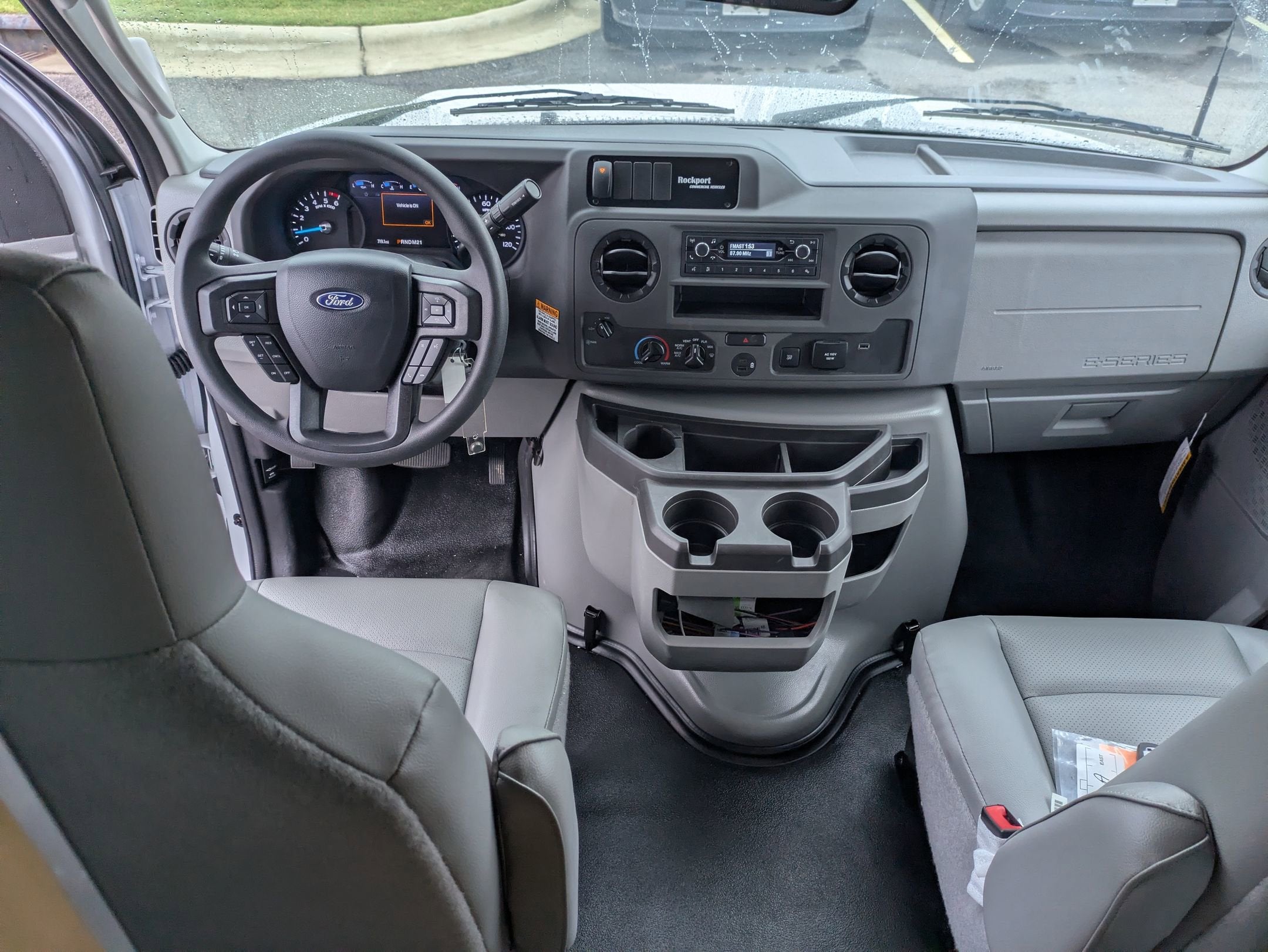 2027 Ford E-Series Cutaway Base