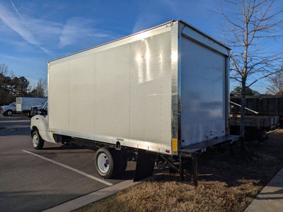 2024 Ford E-Series Cutaway Base