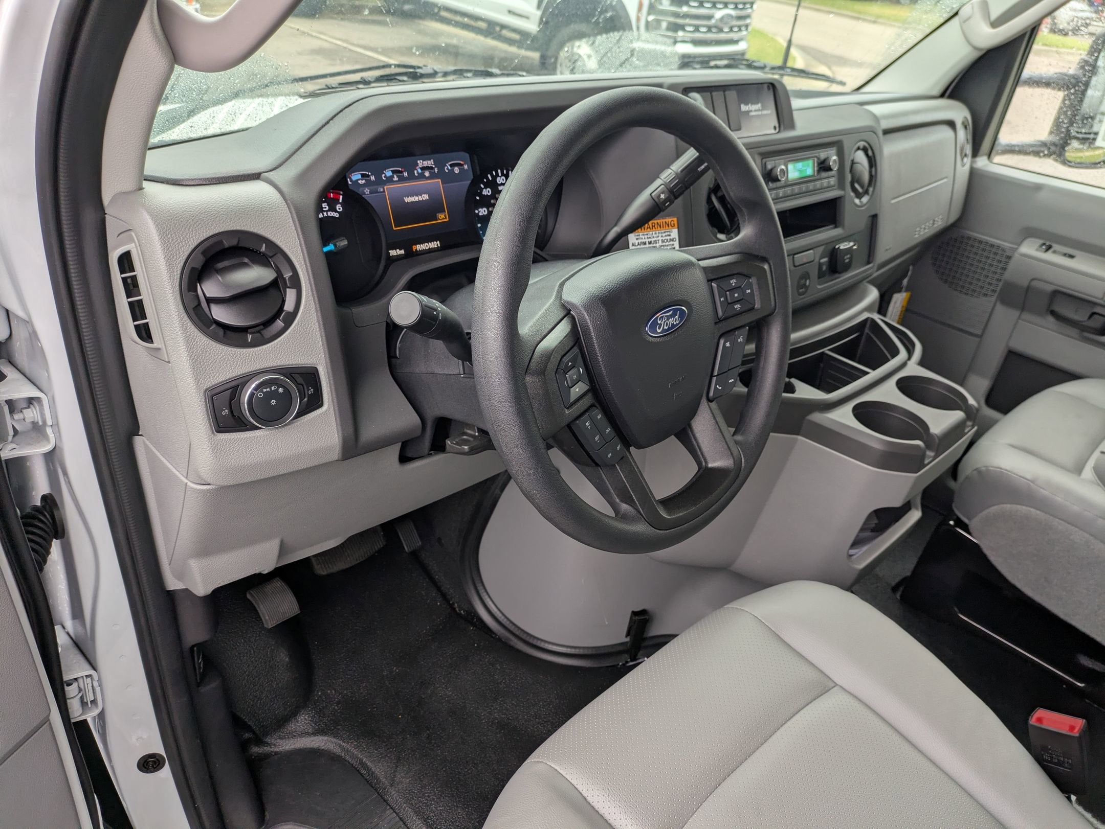 2027 Ford E-Series Cutaway Base