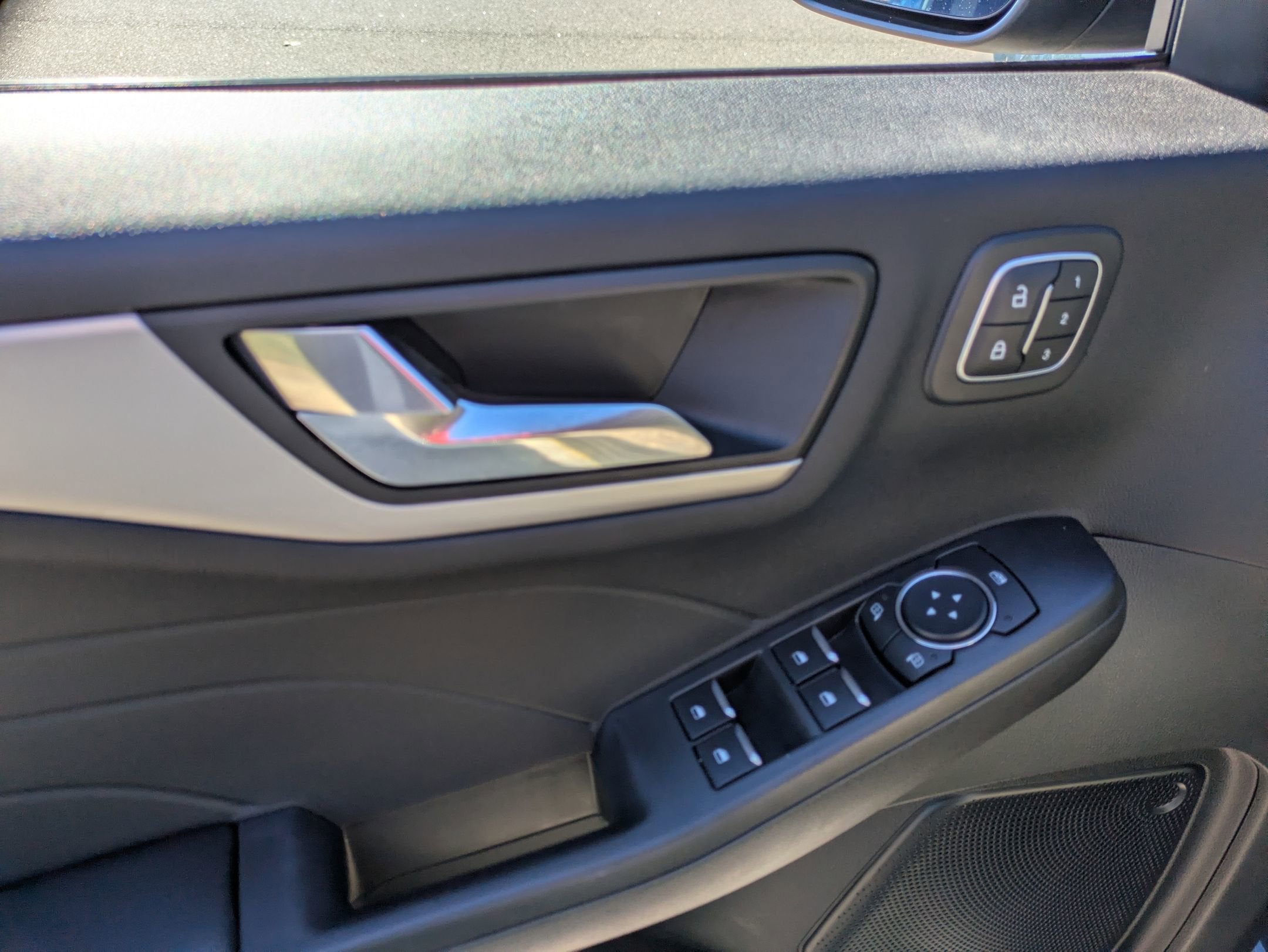 2022 Ford Escape SEL Hybrid