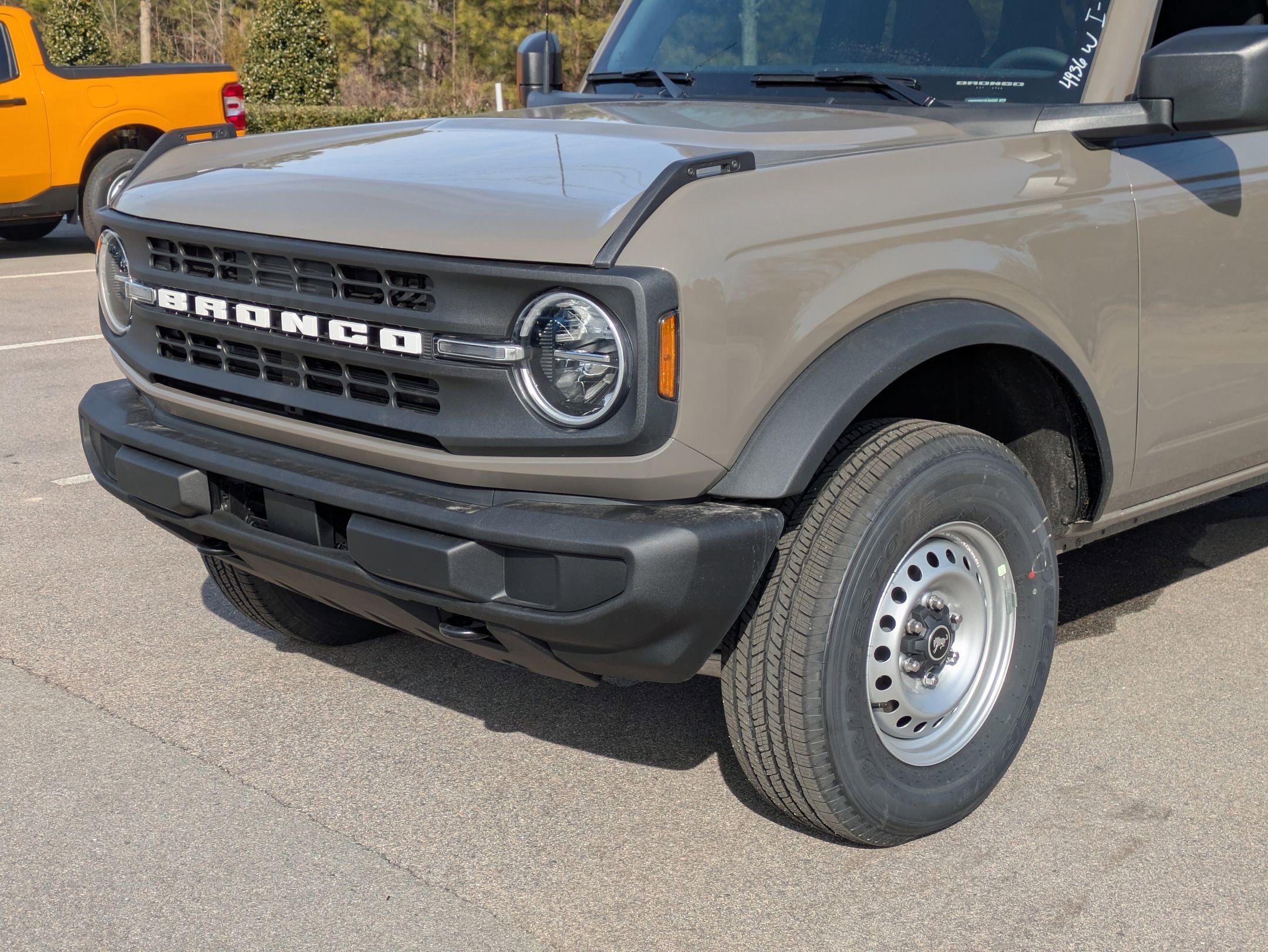 2025 Ford Bronco Base