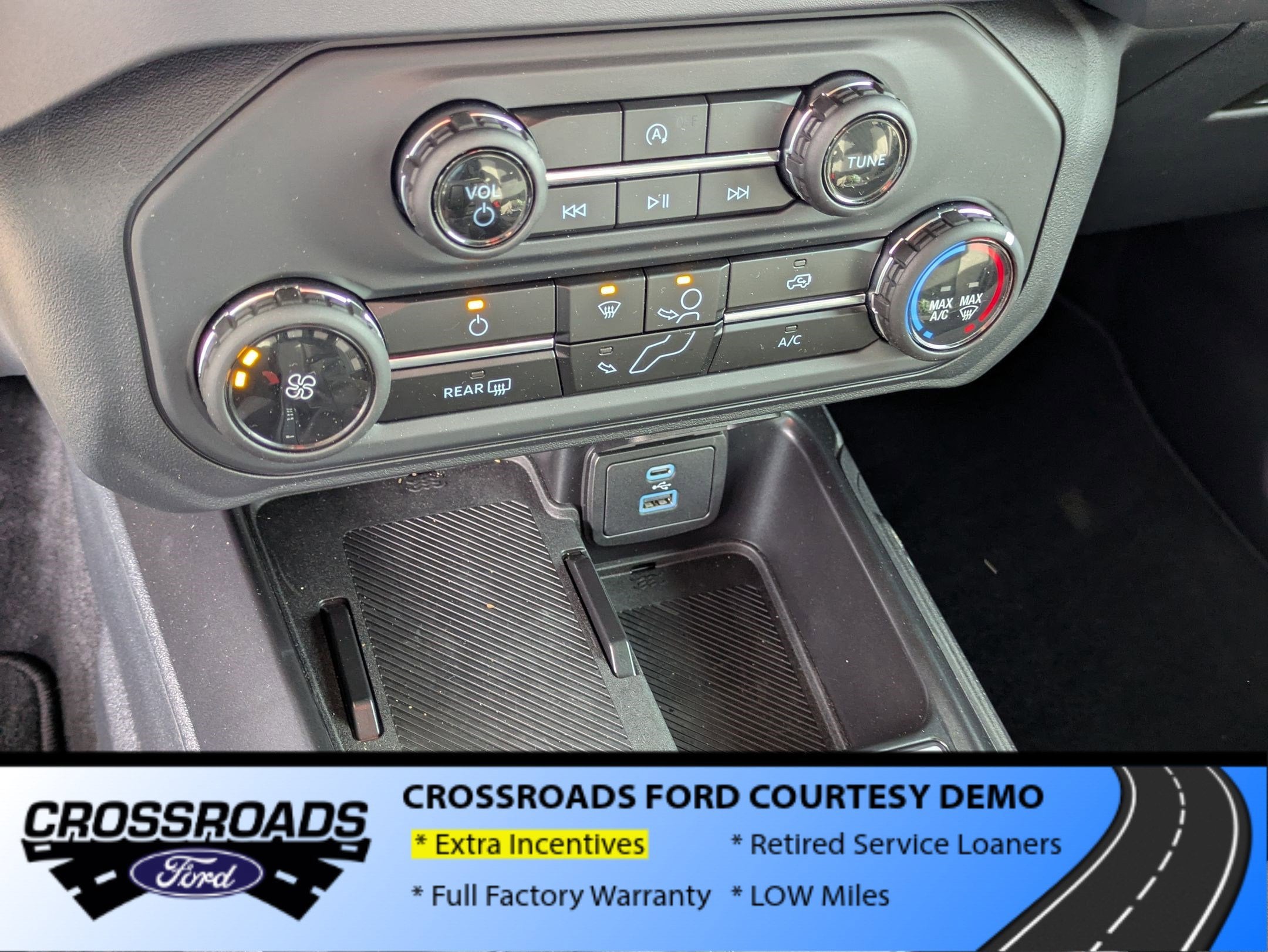 2025 Ford Bronco Base - Crossroads Courtesy Demo