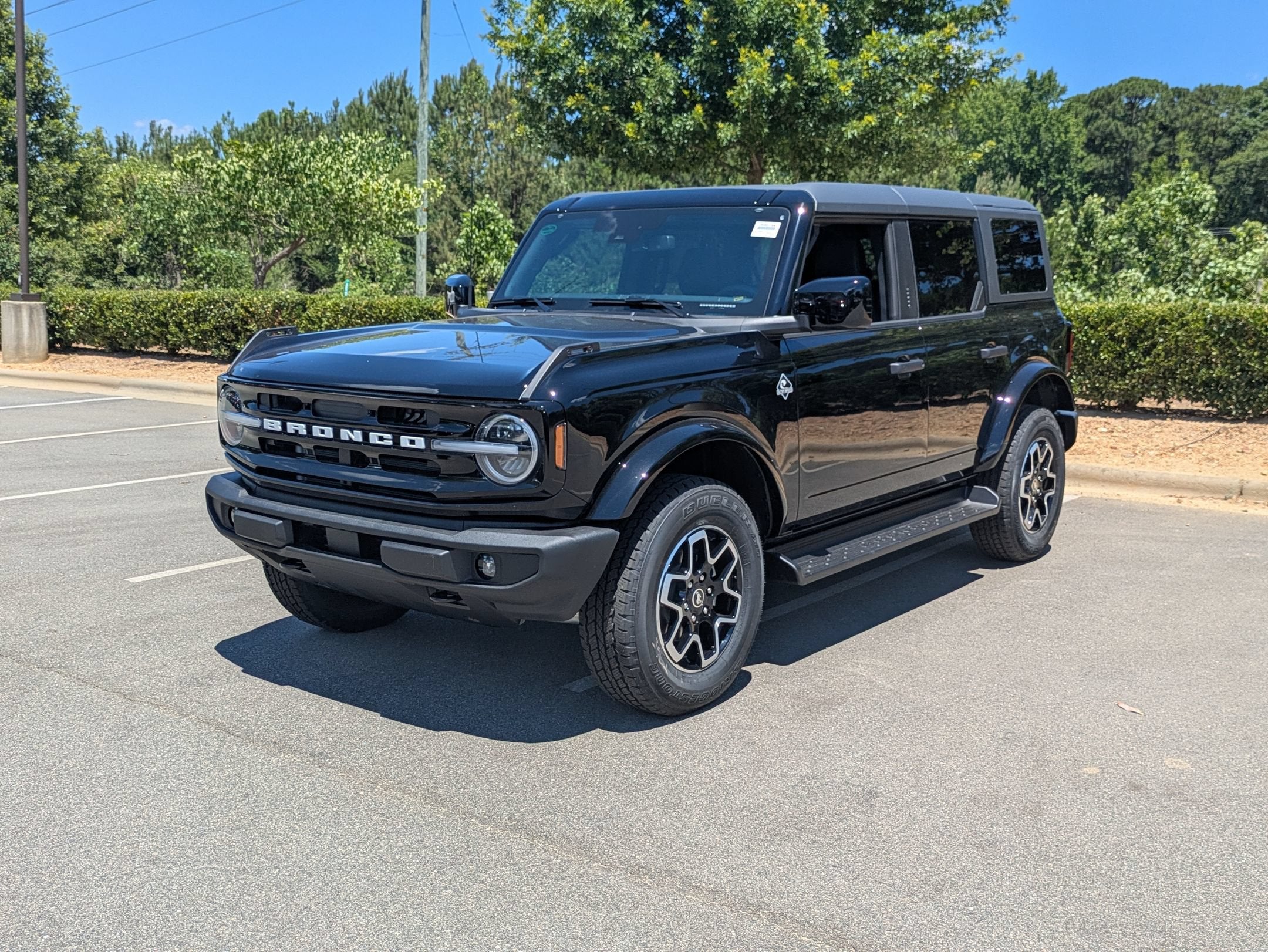 2026 Ford Bronco Outer Banks
