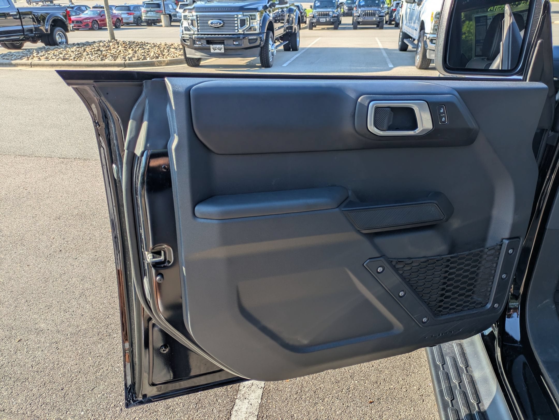 2026 Ford Bronco Outer Banks - Crossroads Courtesy Demo
