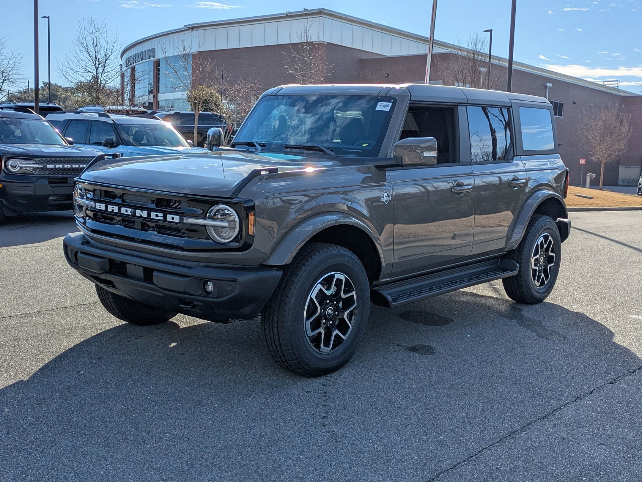 2025 Ford Bronco Outer Banks
