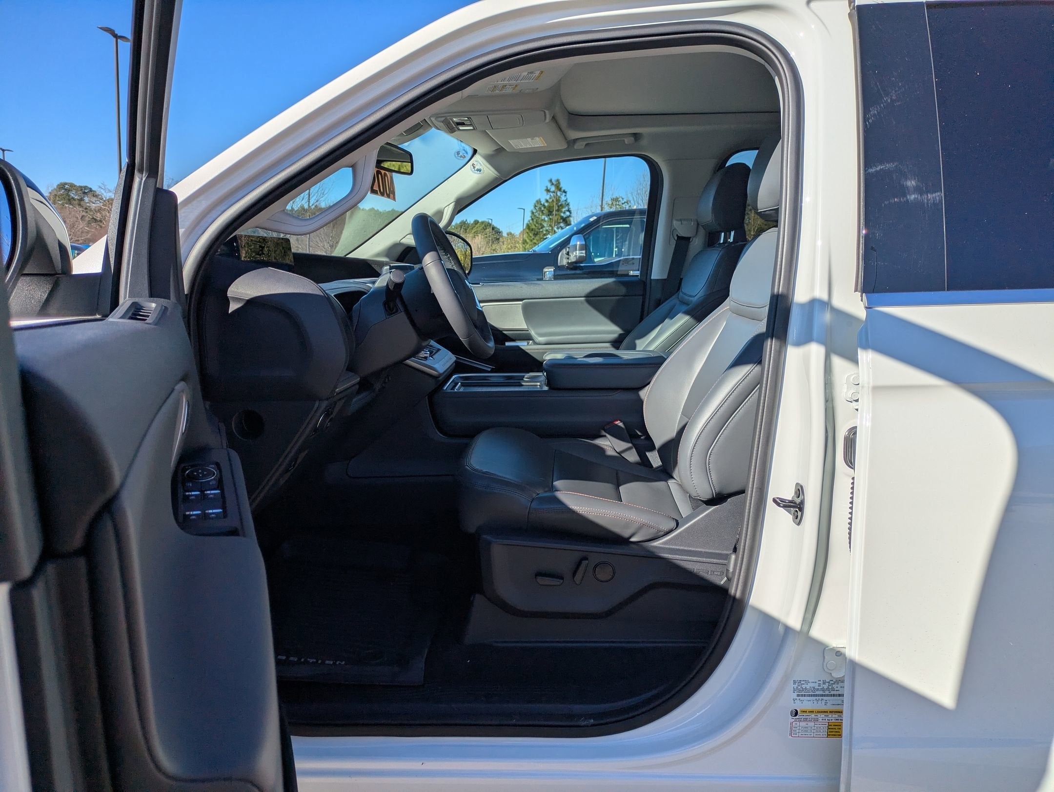 2025 Ford Expedition Max Active - Crossroads Courtesy Demo