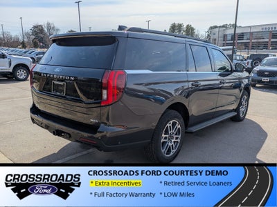 2025 Ford Expedition Max Active - Crossroads Courtesy Demo