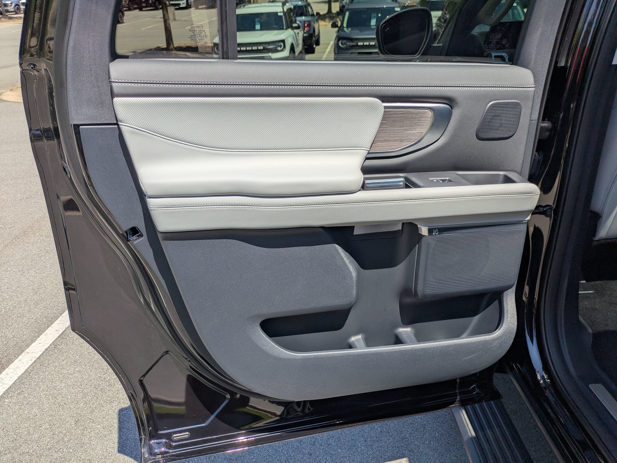 2026 Ford Expedition Max Platinum - Crossroads Manager Demo