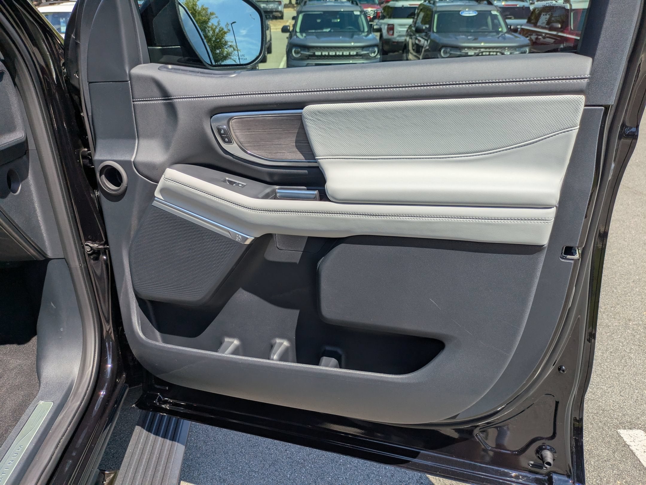 2026 Ford Expedition Max Platinum - Crossroads Manager Demo