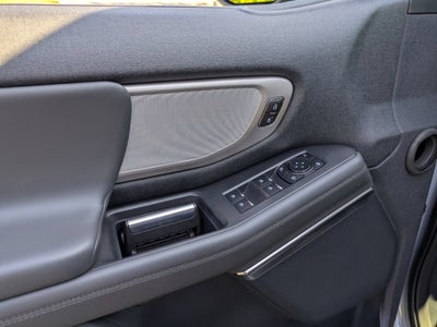 2026 Ford Expedition Active - Crossroads Courtesy Demo