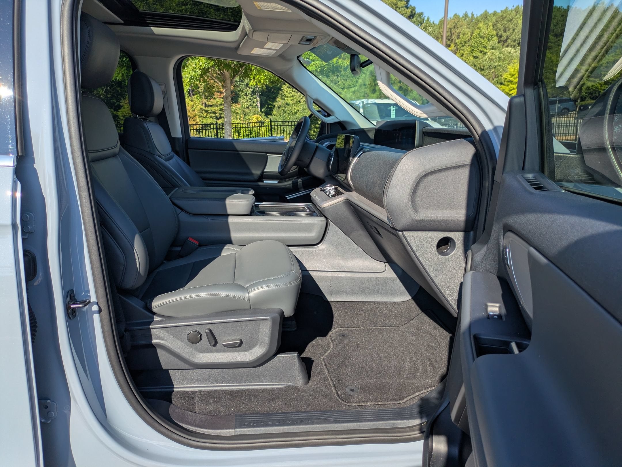 2026 Ford Expedition Active - Crossroads Courtesy Demo