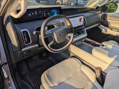 2025 Ford Expedition Platinum