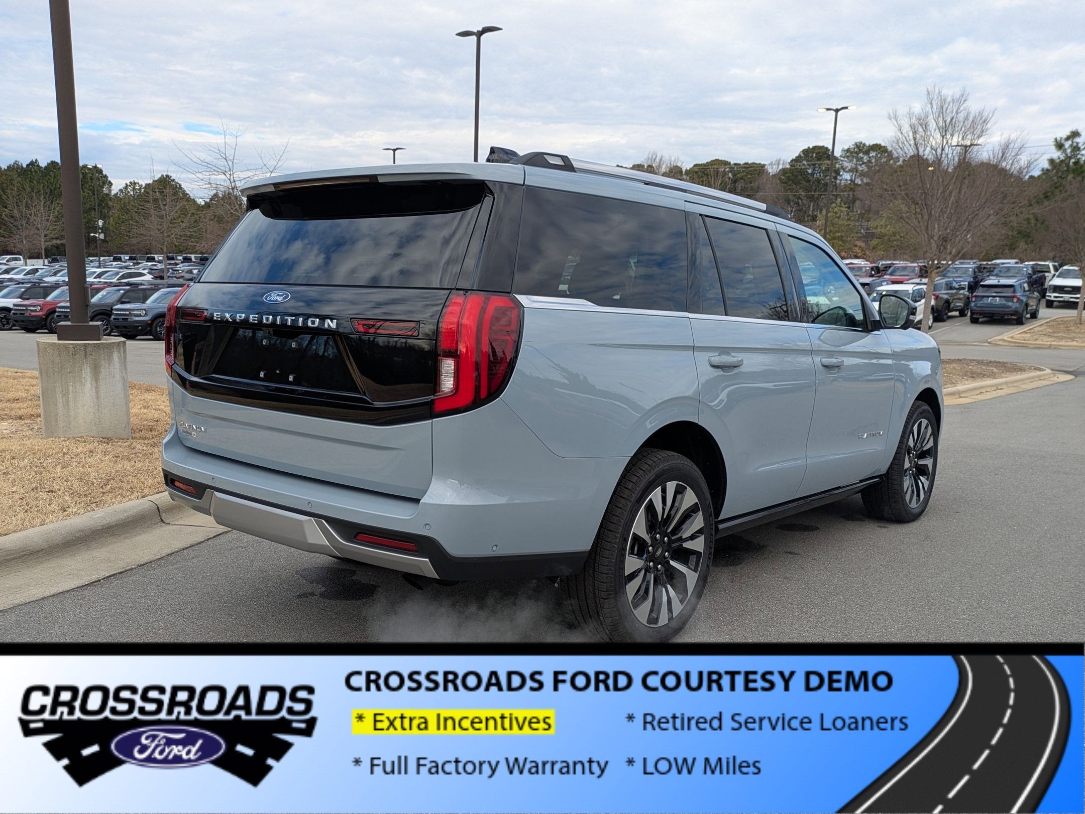 2025 Ford Expedition Platinum - Crossroads Courtesy Demo
