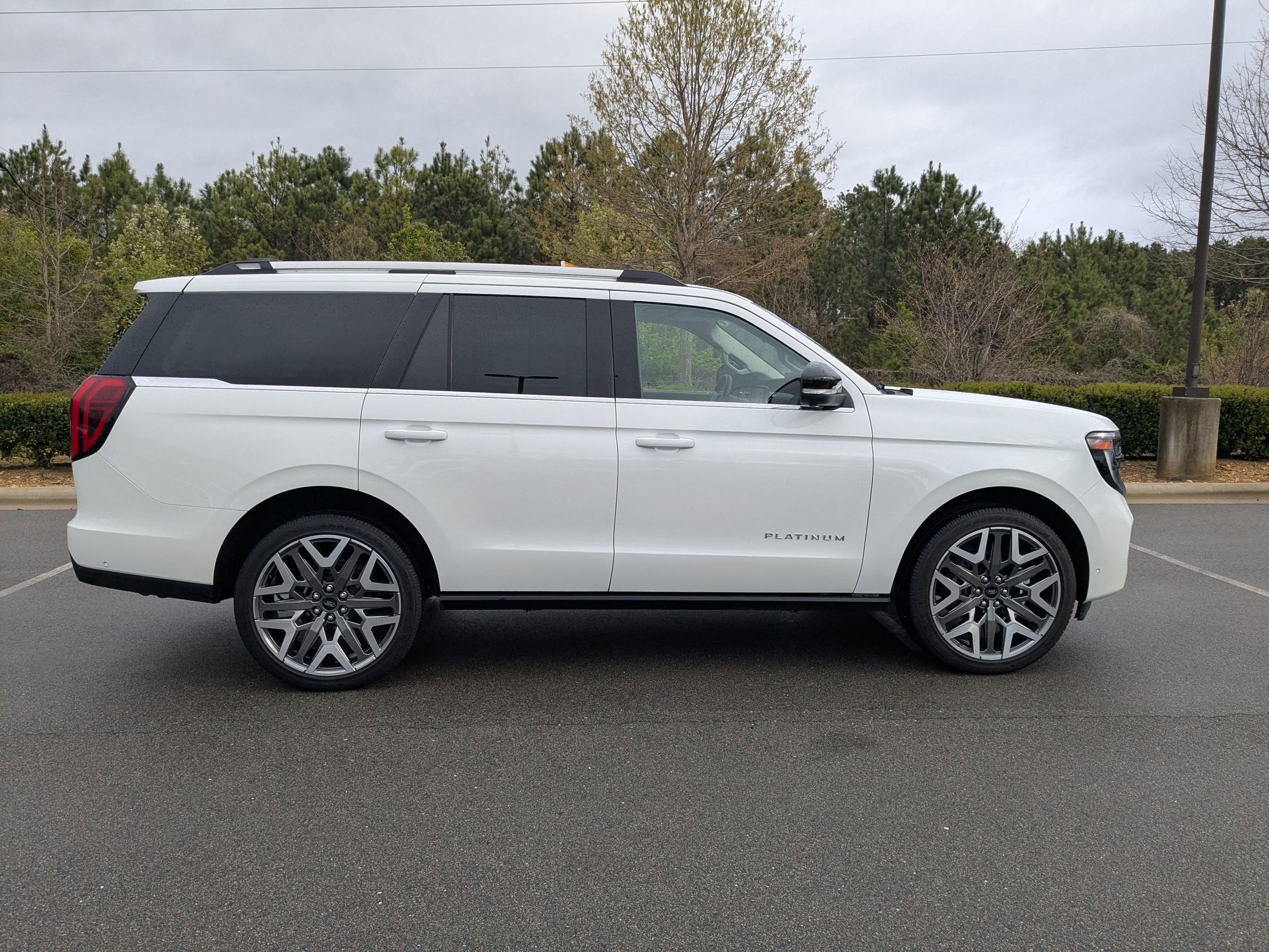 2025 Ford Expedition Platinum