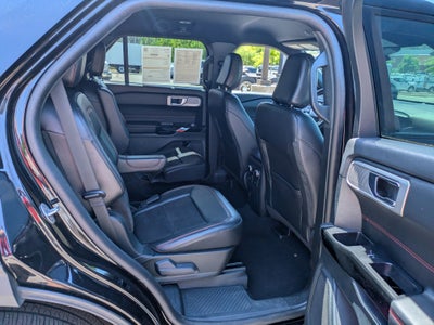 2024 Ford Explorer ST-Line