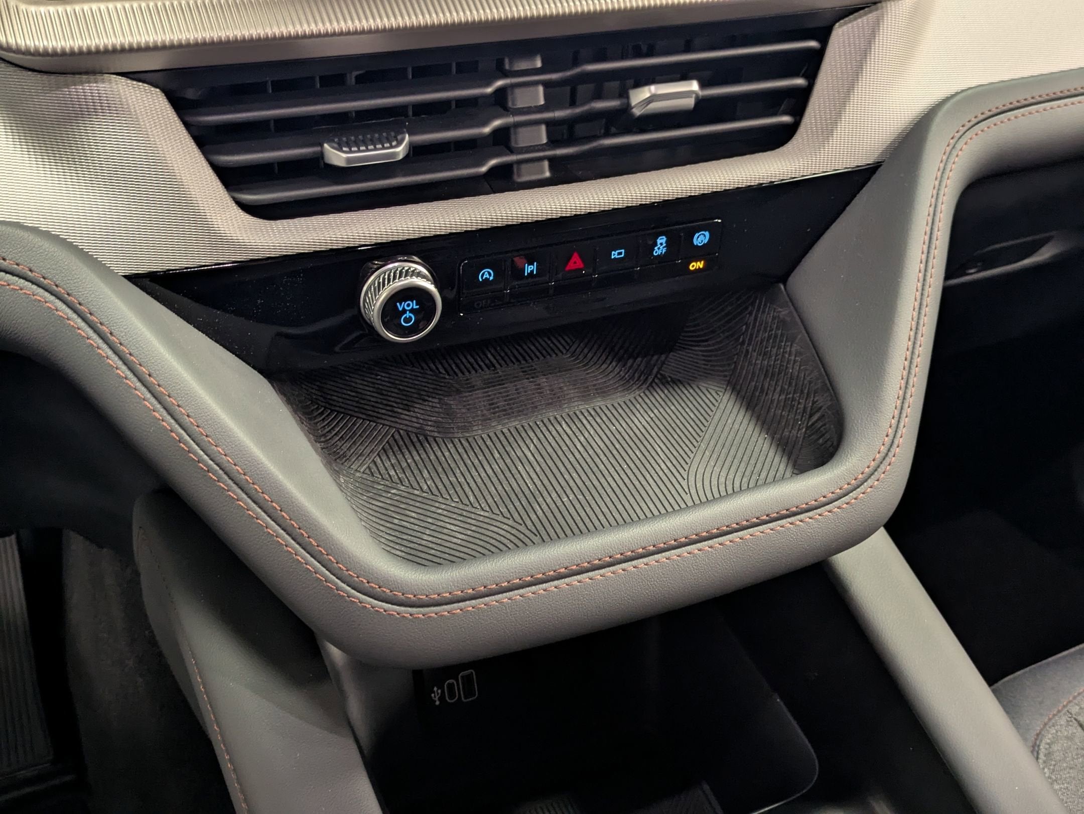 2026 Ford Explorer Active - Crossroads Courtesy Demo
