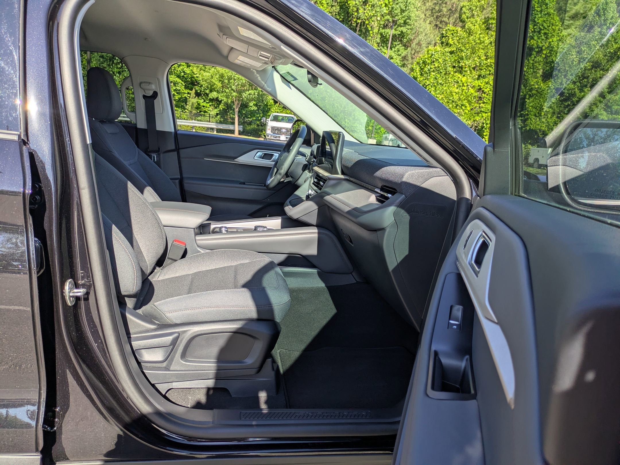 2026 Ford Explorer Active w/100A Pkg - Crossroads Courtesy Demo
