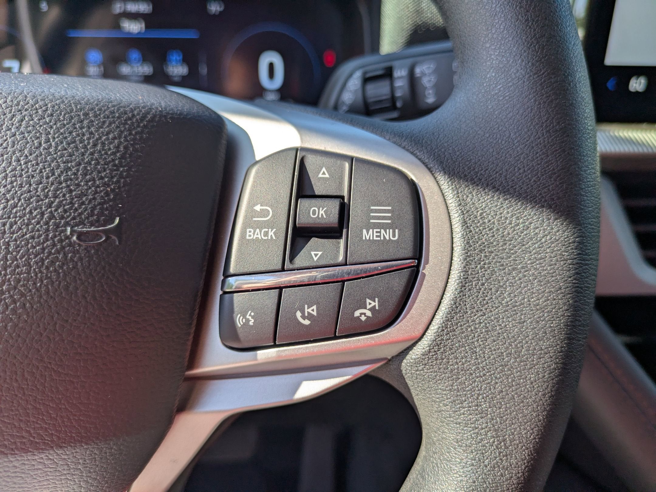 2026 Ford Explorer Active w/100A Pkg - Crossroads Courtesy Demo