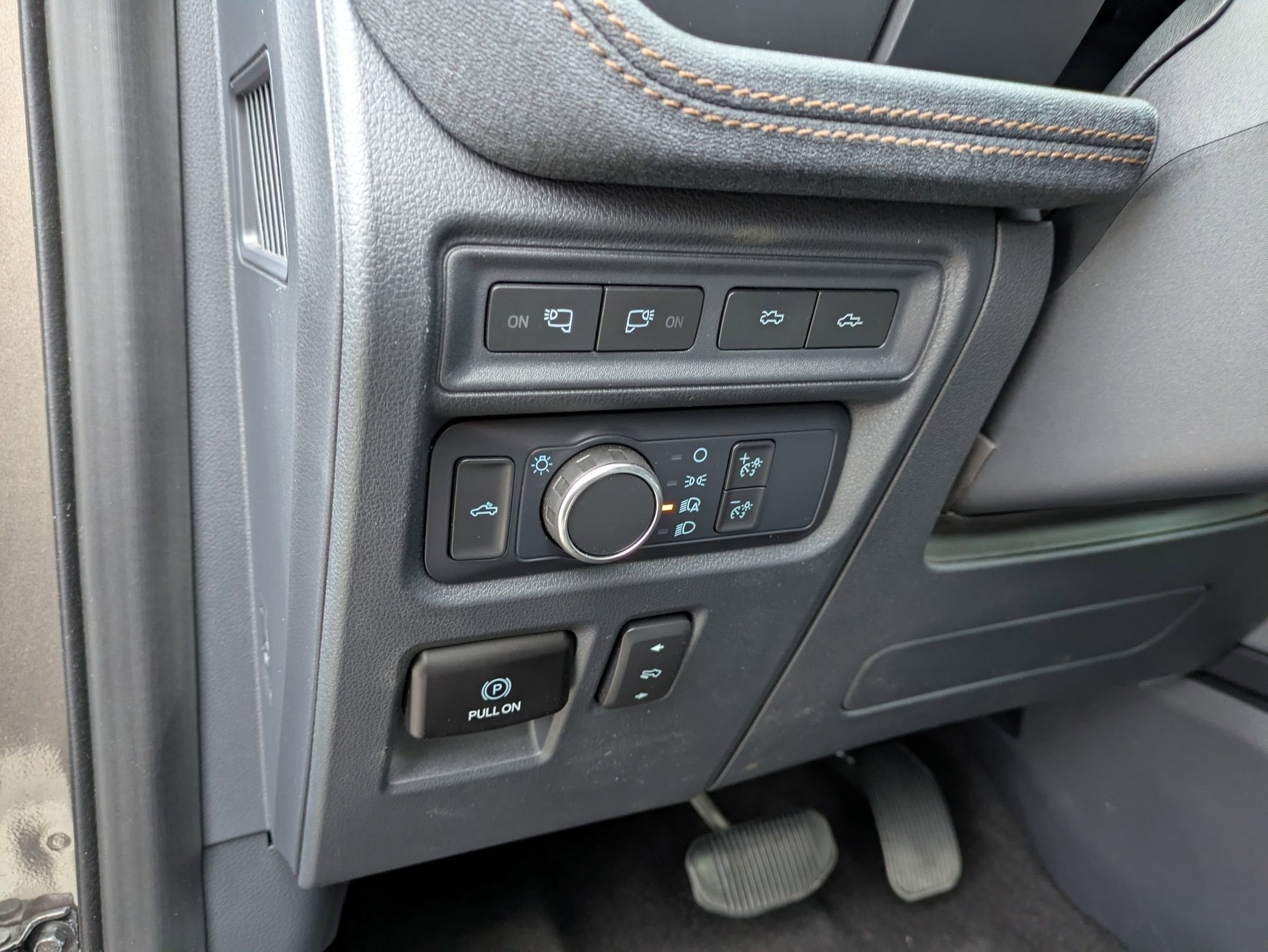 2023 Ford F-150 Lightning LARIAT