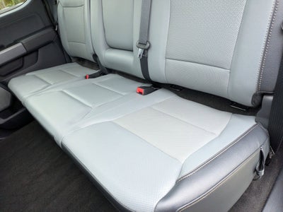 2023 Ford F-150 Lightning LARIAT