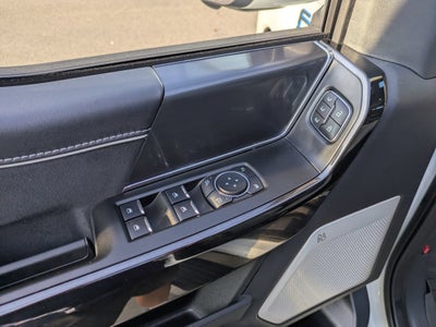 2025 Ford F-150 Lightning Platinum