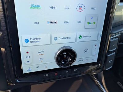 2025 Ford F-150 Lightning Platinum