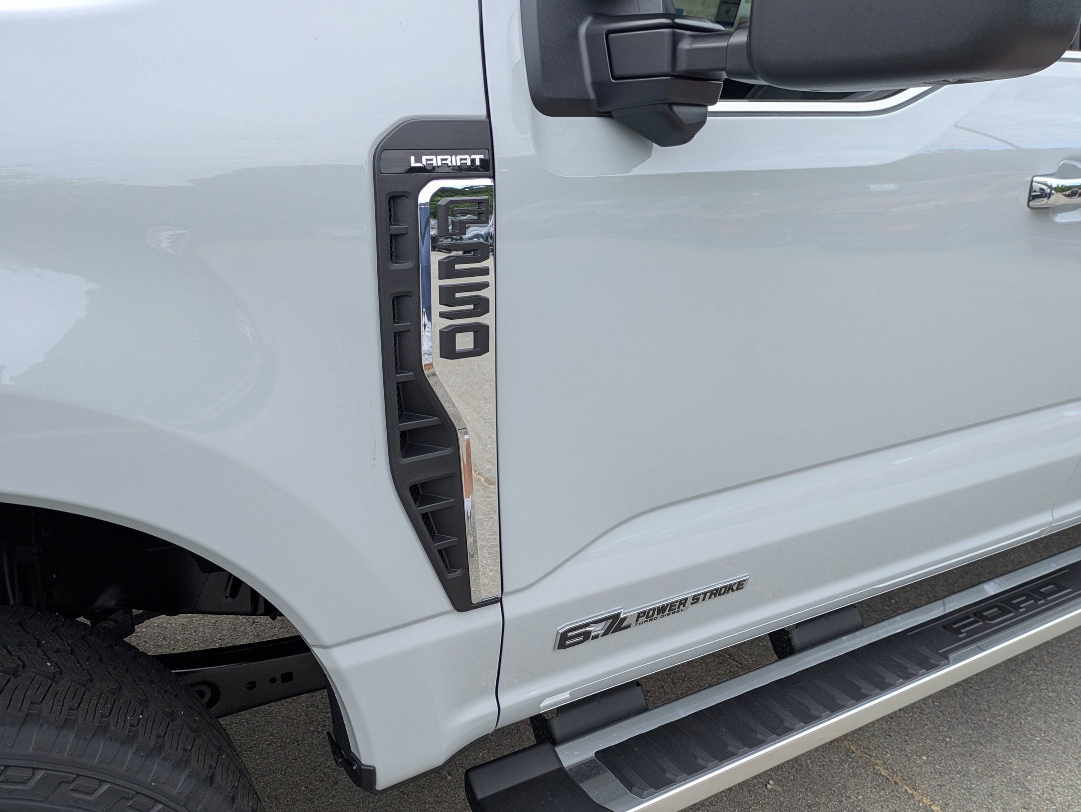 2026 Ford Super Duty F-250 SRW LARIAT