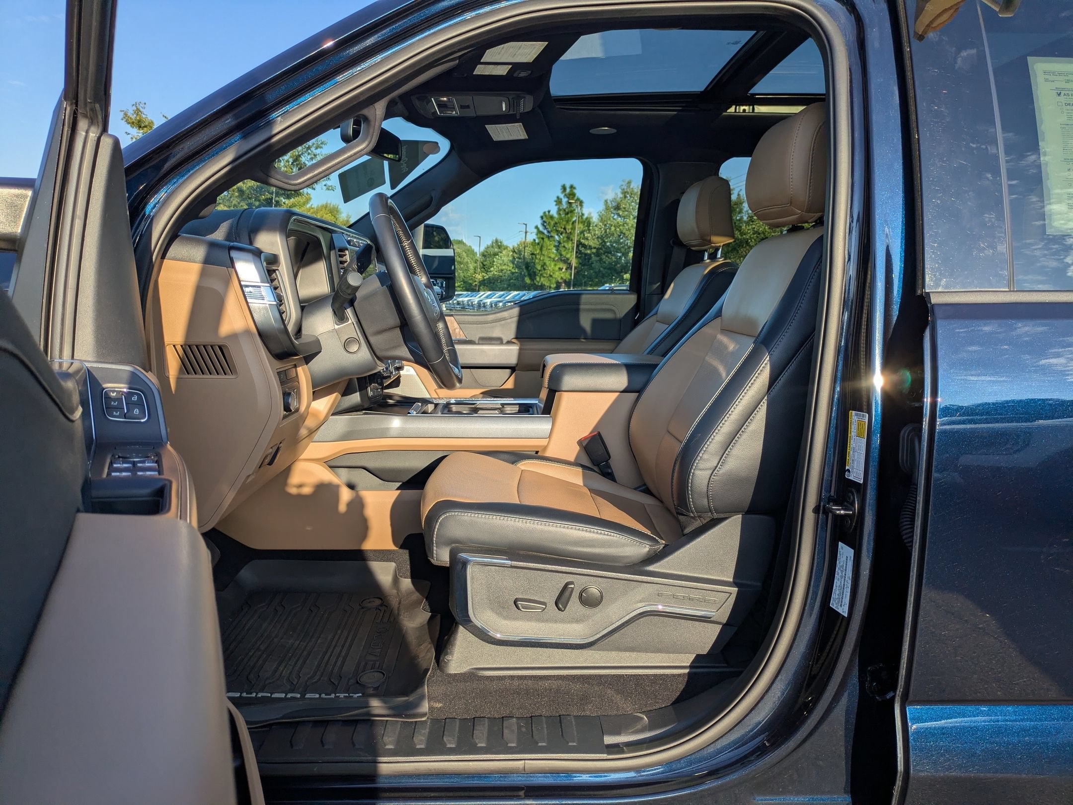 2024 Ford Super Duty F-250 SRW LARIAT