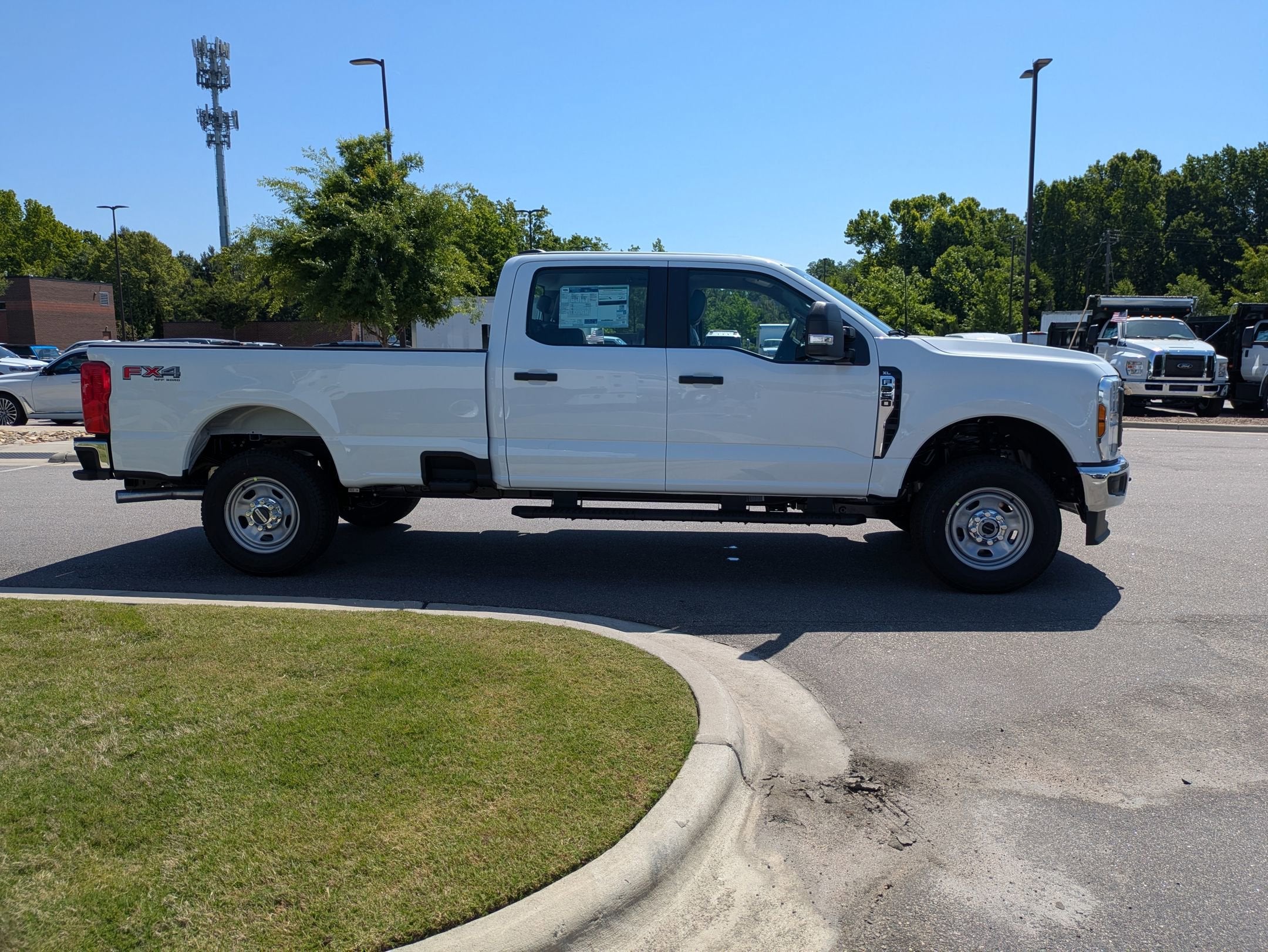2026 Ford Super Duty F-350 SRW XL