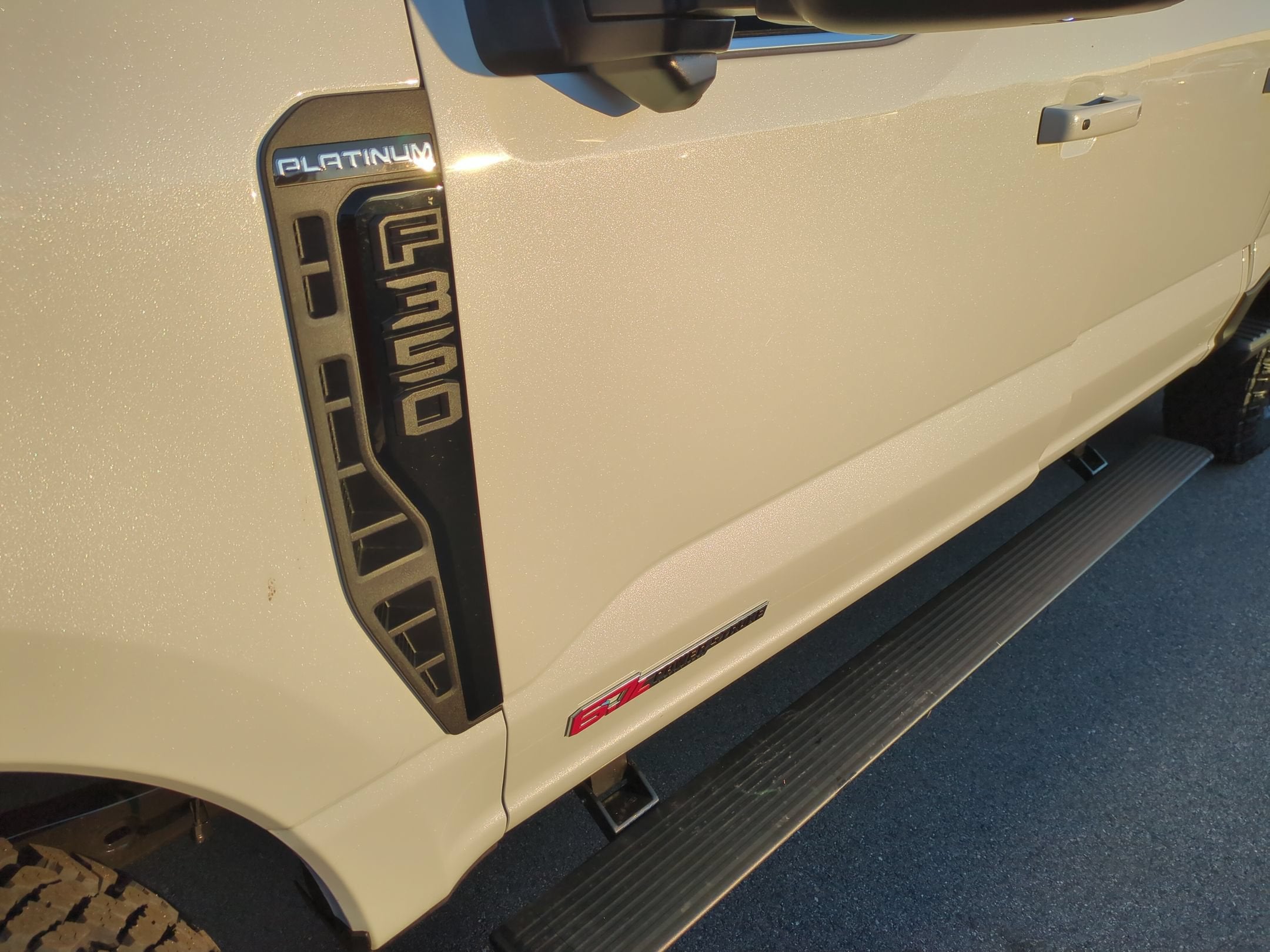 2027 Ford Super Duty F-350 SRW Platinum