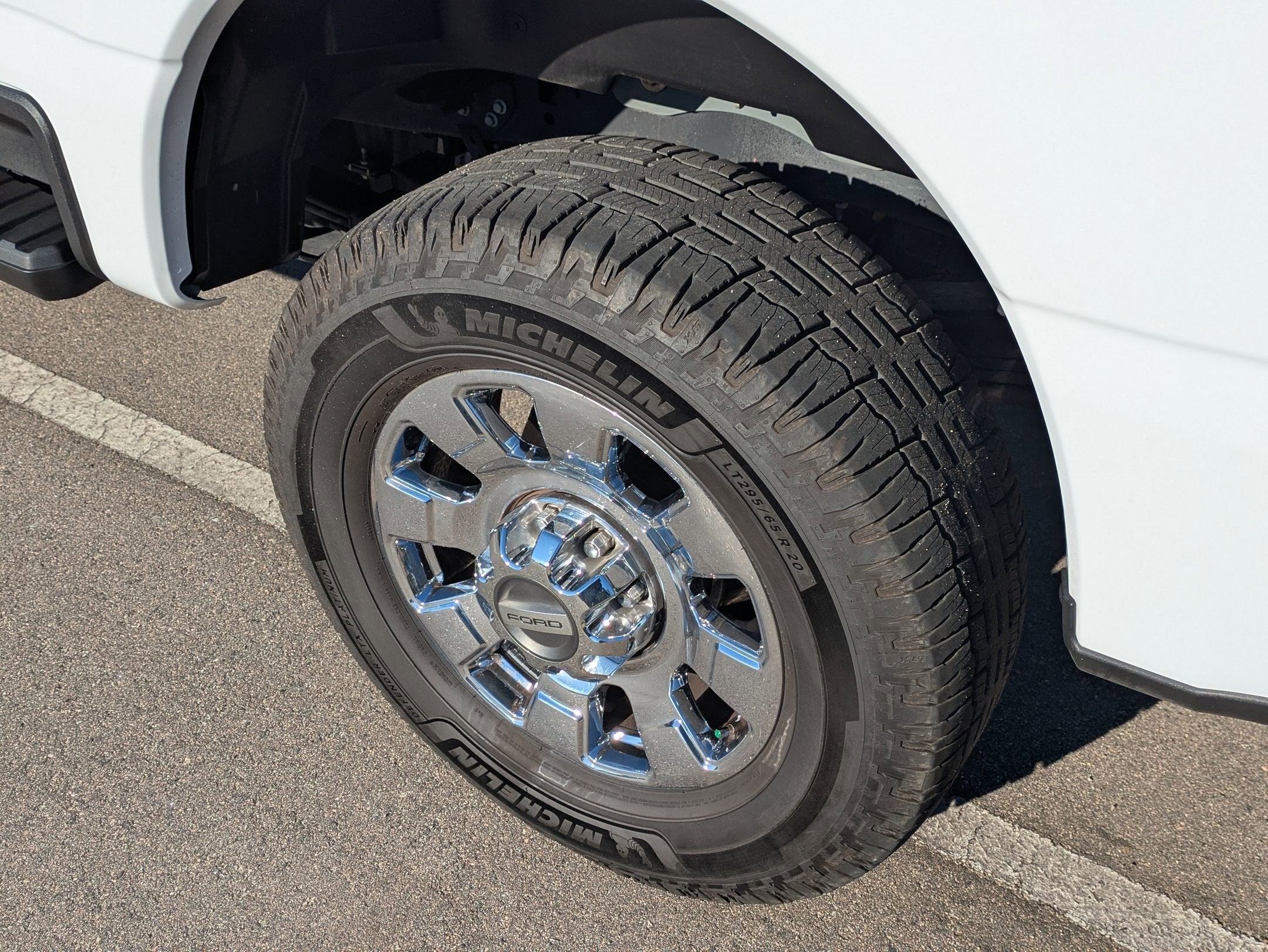 2024 Ford Super Duty F-350 SRW LARIAT