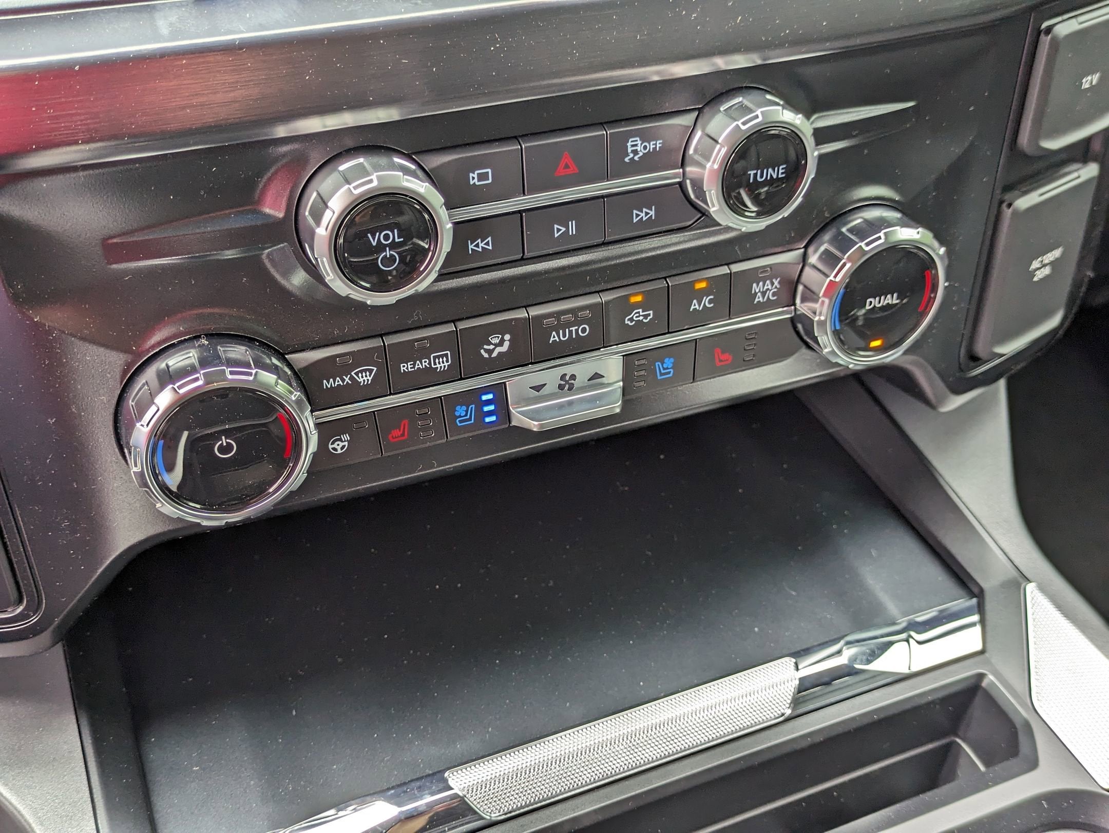 2025 Ford Super Duty F-350 SRW LARIAT