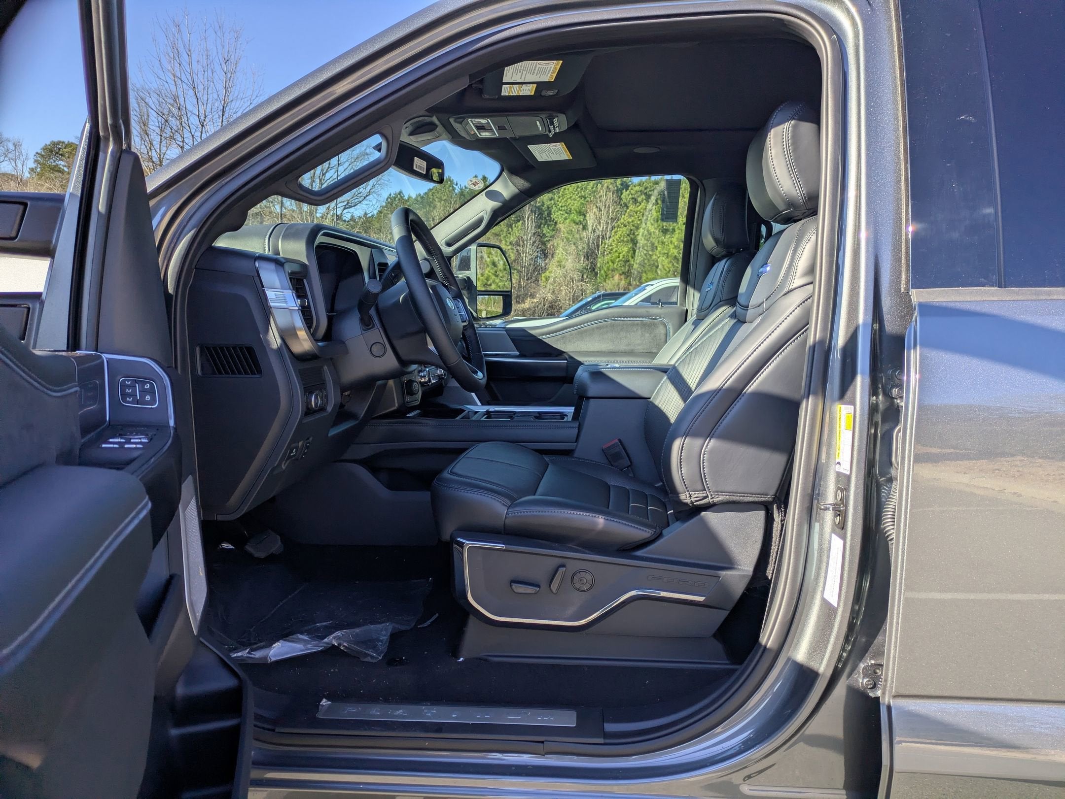 2026 Ford Super Duty F-350 SRW Platinum