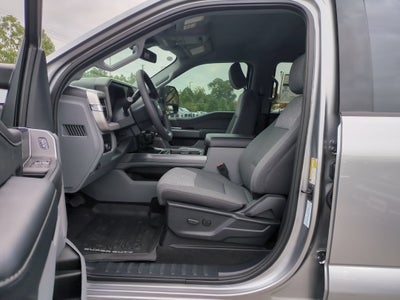 2027 Ford Super Duty F-350 SRW XLT