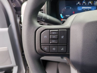 2027 Ford Super Duty F-350 SRW XLT