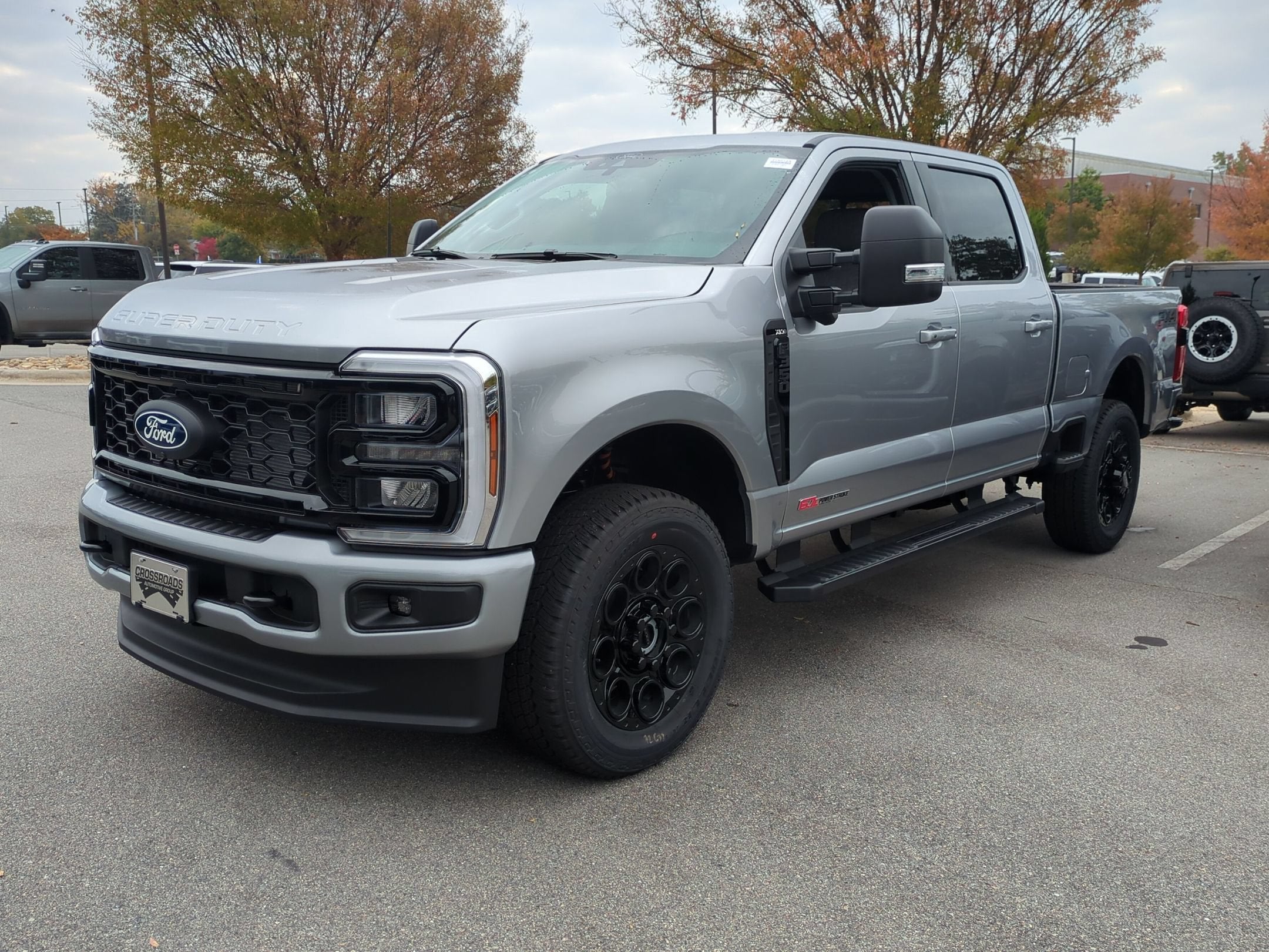 2027 Ford Super Duty F-350 SRW XLT