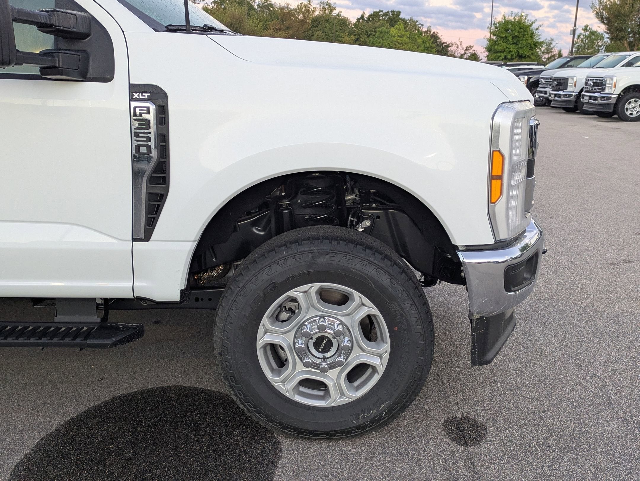 2025 Ford Super Duty F-350 SRW XLT