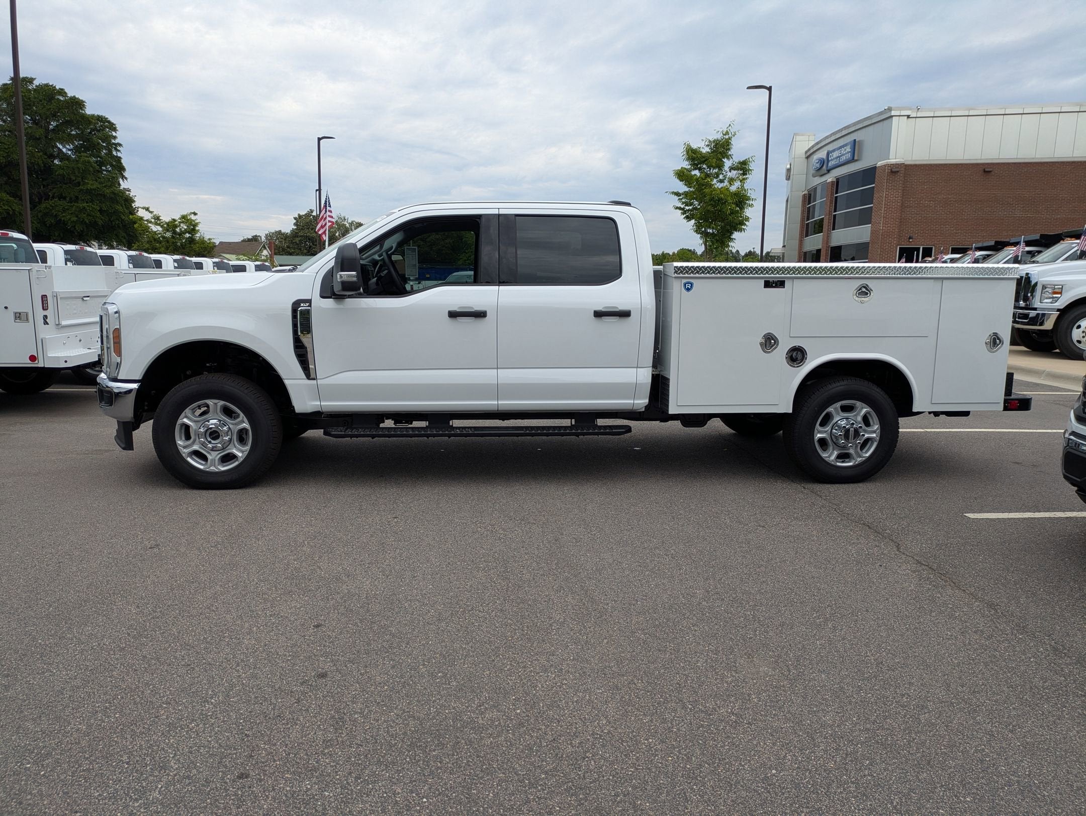 2026 Ford Super Duty F-350 SRW XLT